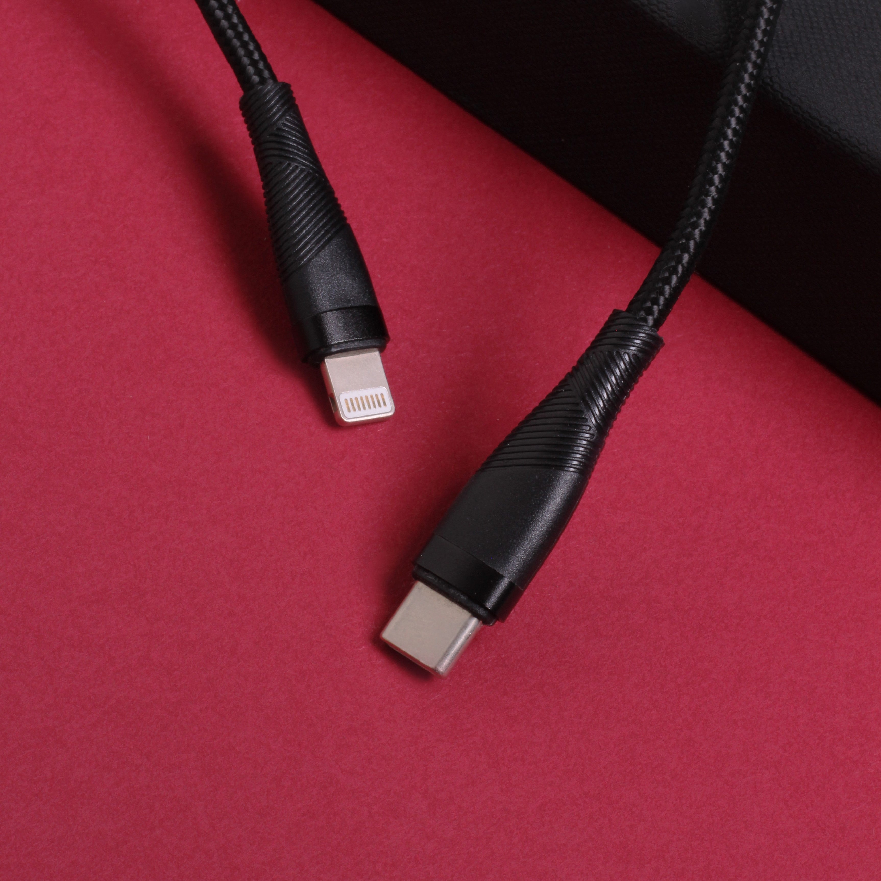 Câble USB-C Lightning Maxlife MXUC-08 — 1m 27W
