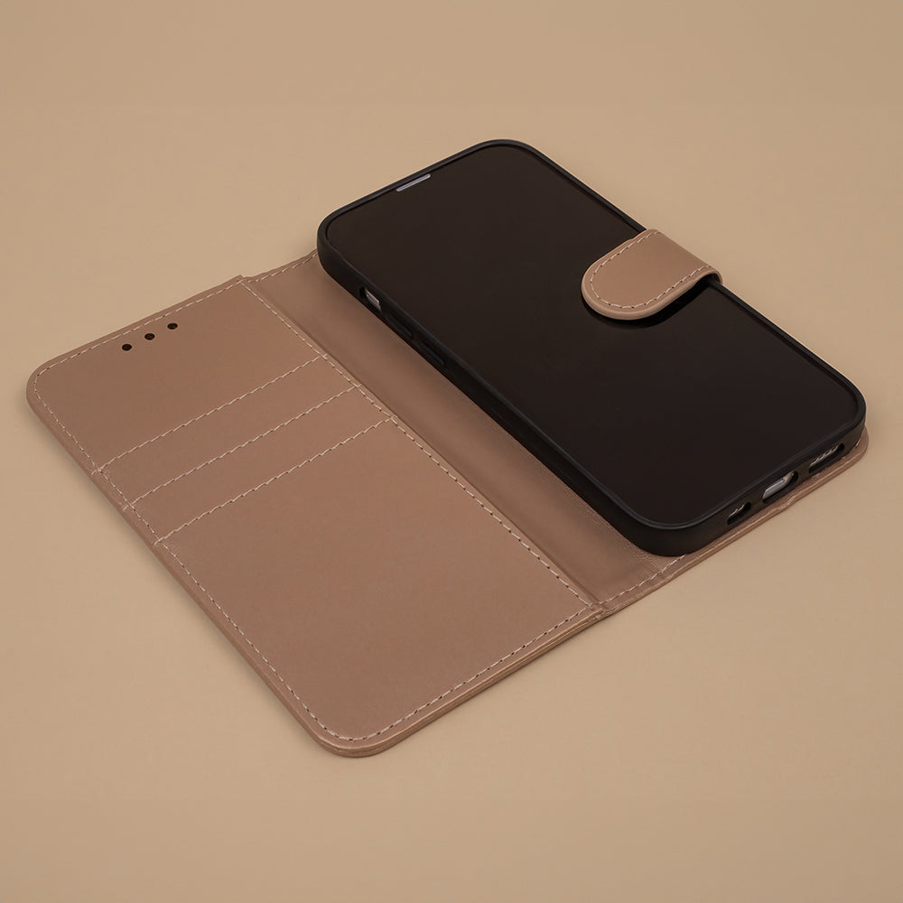 Smart Classic case for Motorola Moto E13 gold