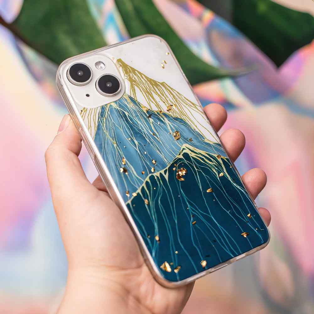 Gold Glam case for iPhone 15 Pro 6,1" mountain