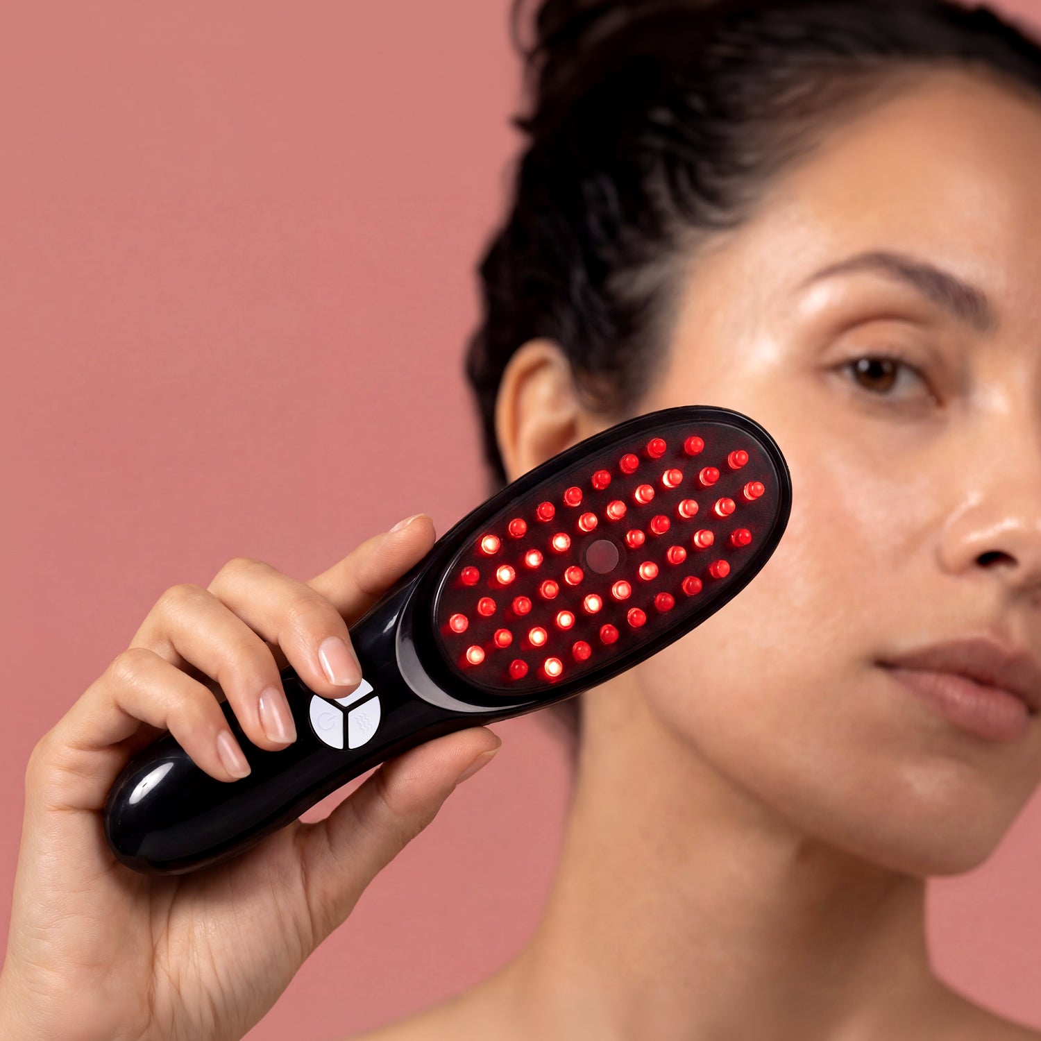 Marielle head massage brush with steam and light function MSMPS black