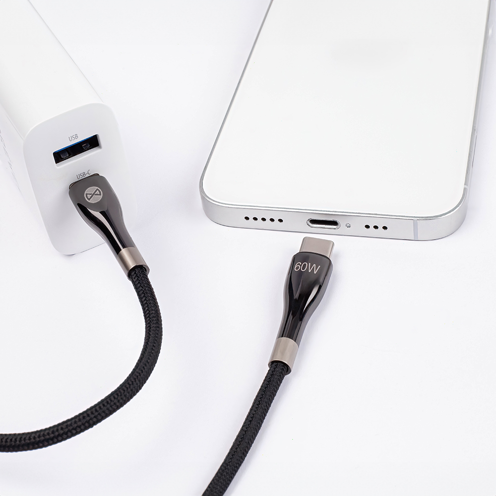 Câble USB-C vers USB-C Forever Sleek 2,0 m 60W — Noir