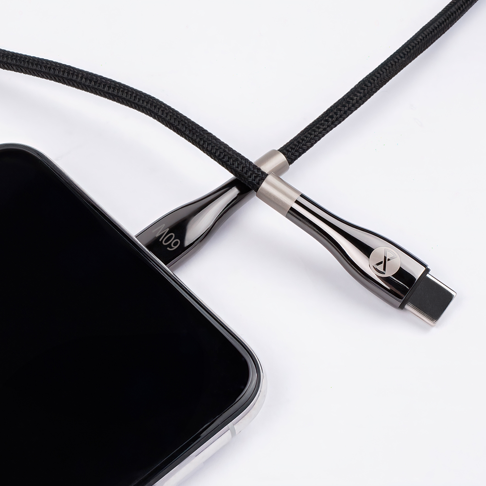 Câble USB-C vers USB-C Forever Sleek 2,0 m 60W — Noir