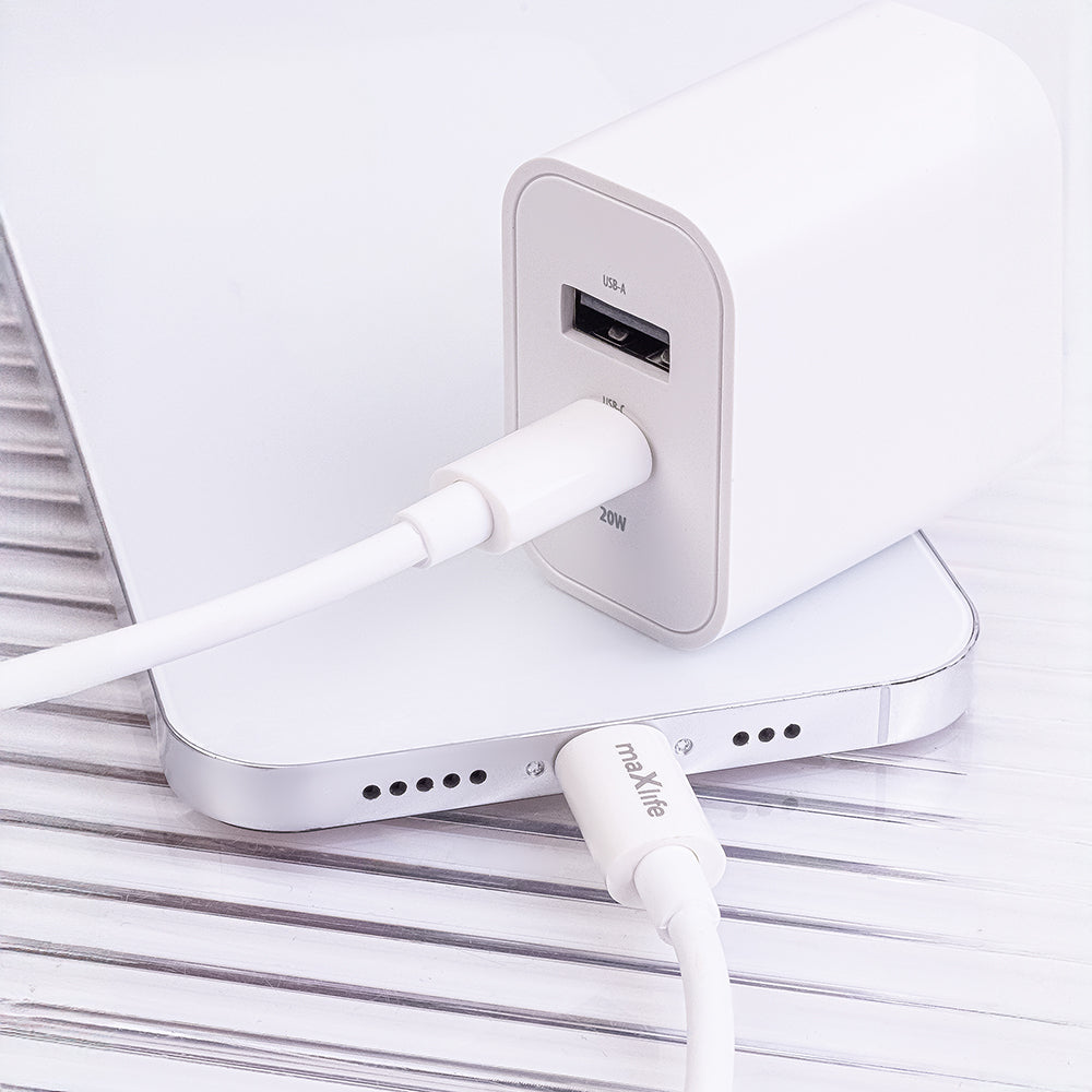 Maxlife MXTC-06-20AC PD QC charger 1x USB-C 1x USB 20W white + USB-C - Lightning cable 20W