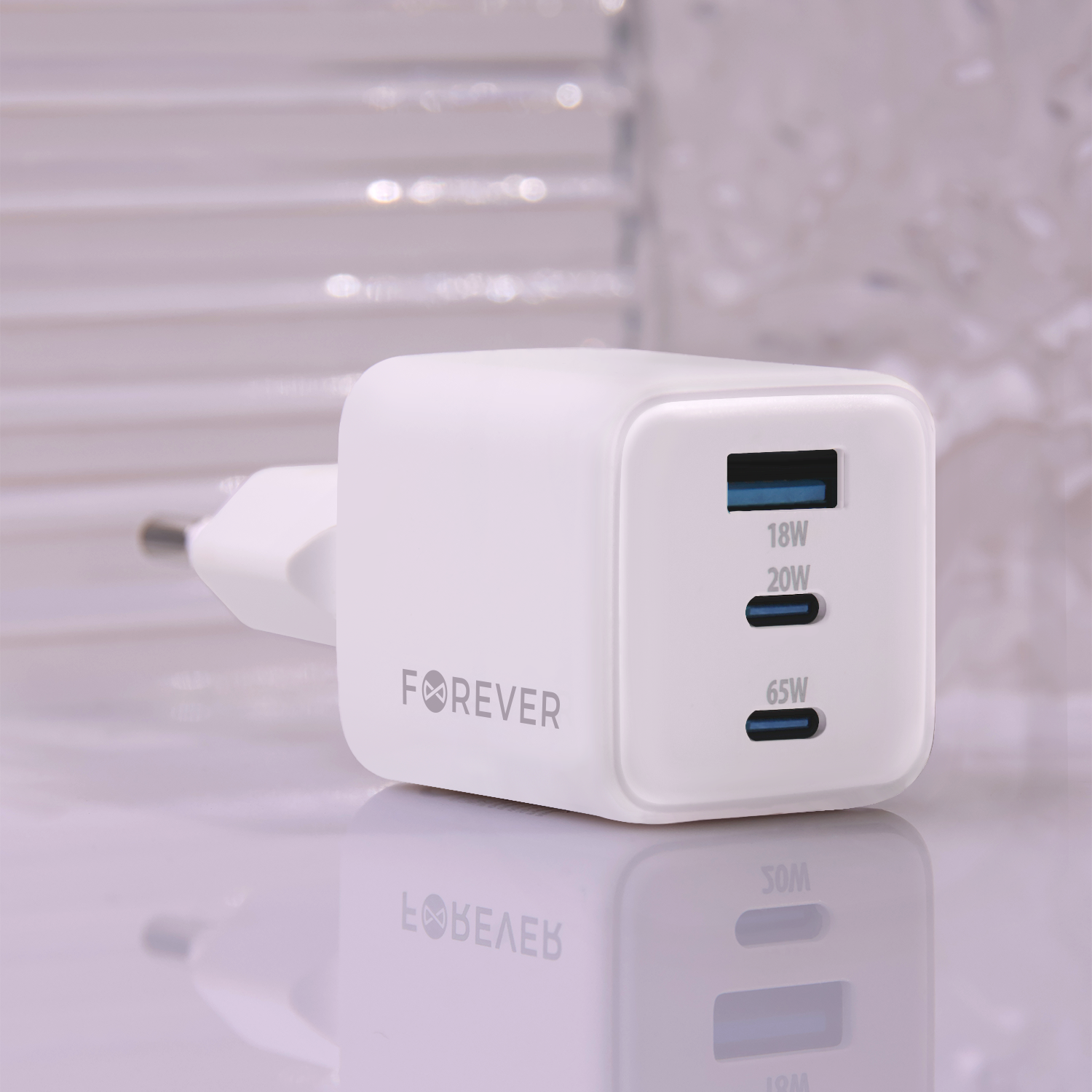 Chargeur Forever TC-08 65W — 2x USB-C + USB