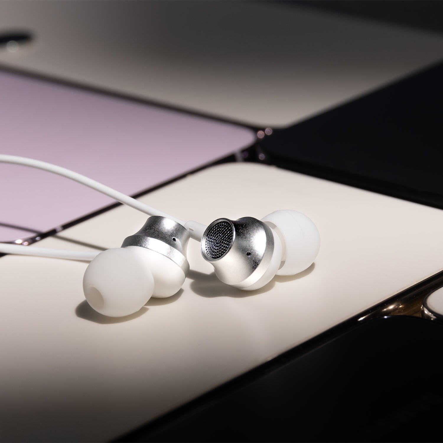 Écouteurs Forever EP-02 USB-C blanc — Micro intégré
