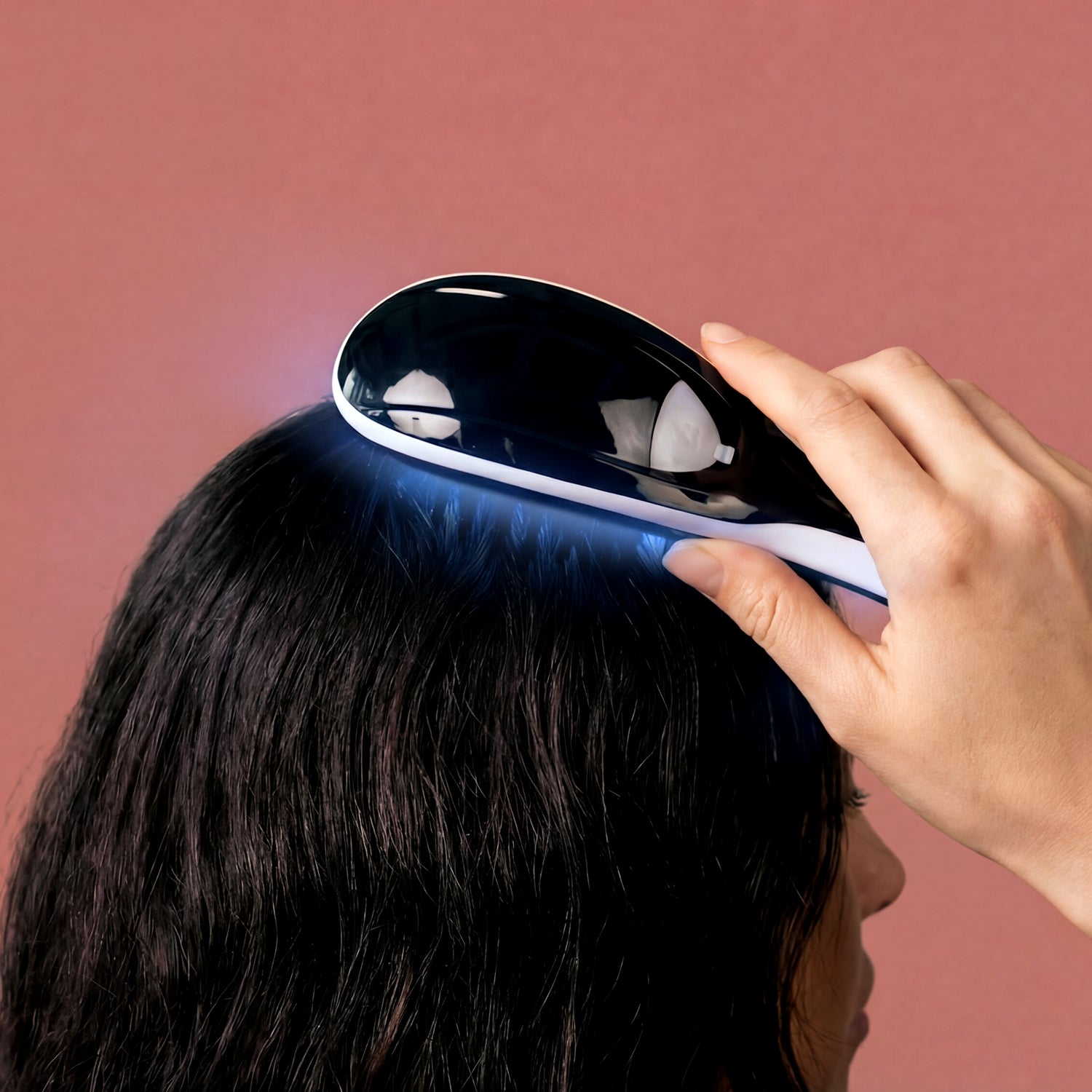 Marielle head massage brush with steam and light function MSMPS black